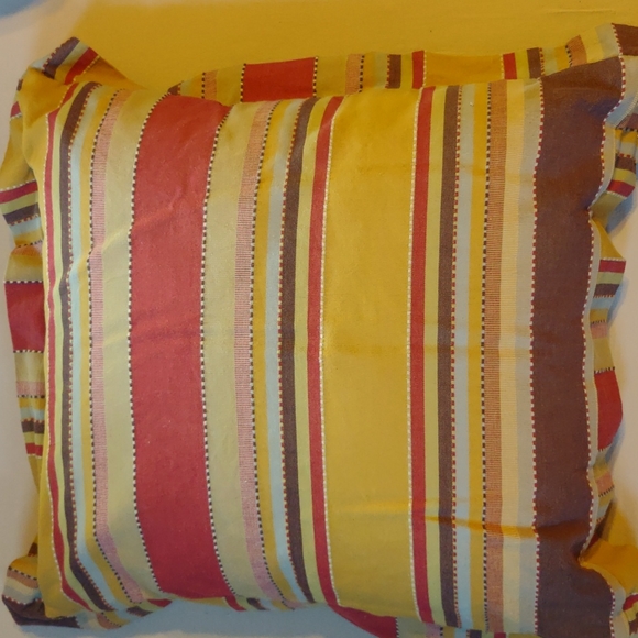 2 Bedroom Throw Pillows